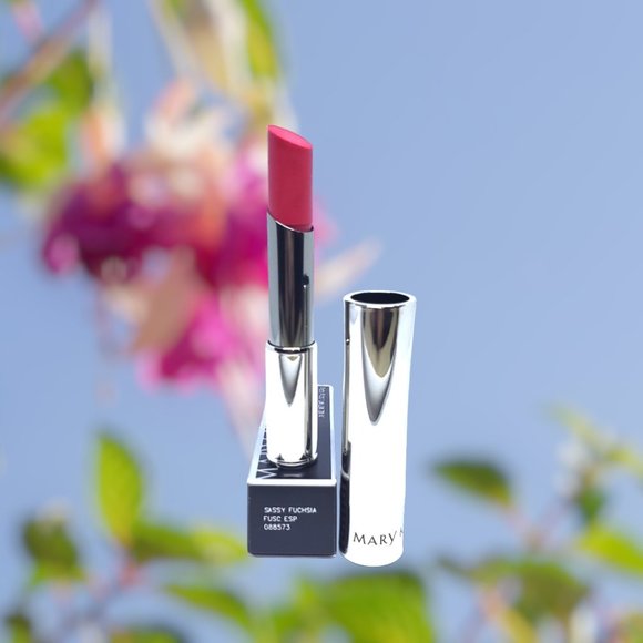 Sassy Fuchsia True Dimensions Lipstick - Mary Kay Discontinued - Picture 5 of 7